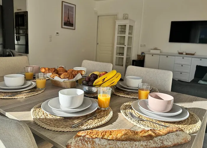 Dream Life In Paris By Dream Apartments